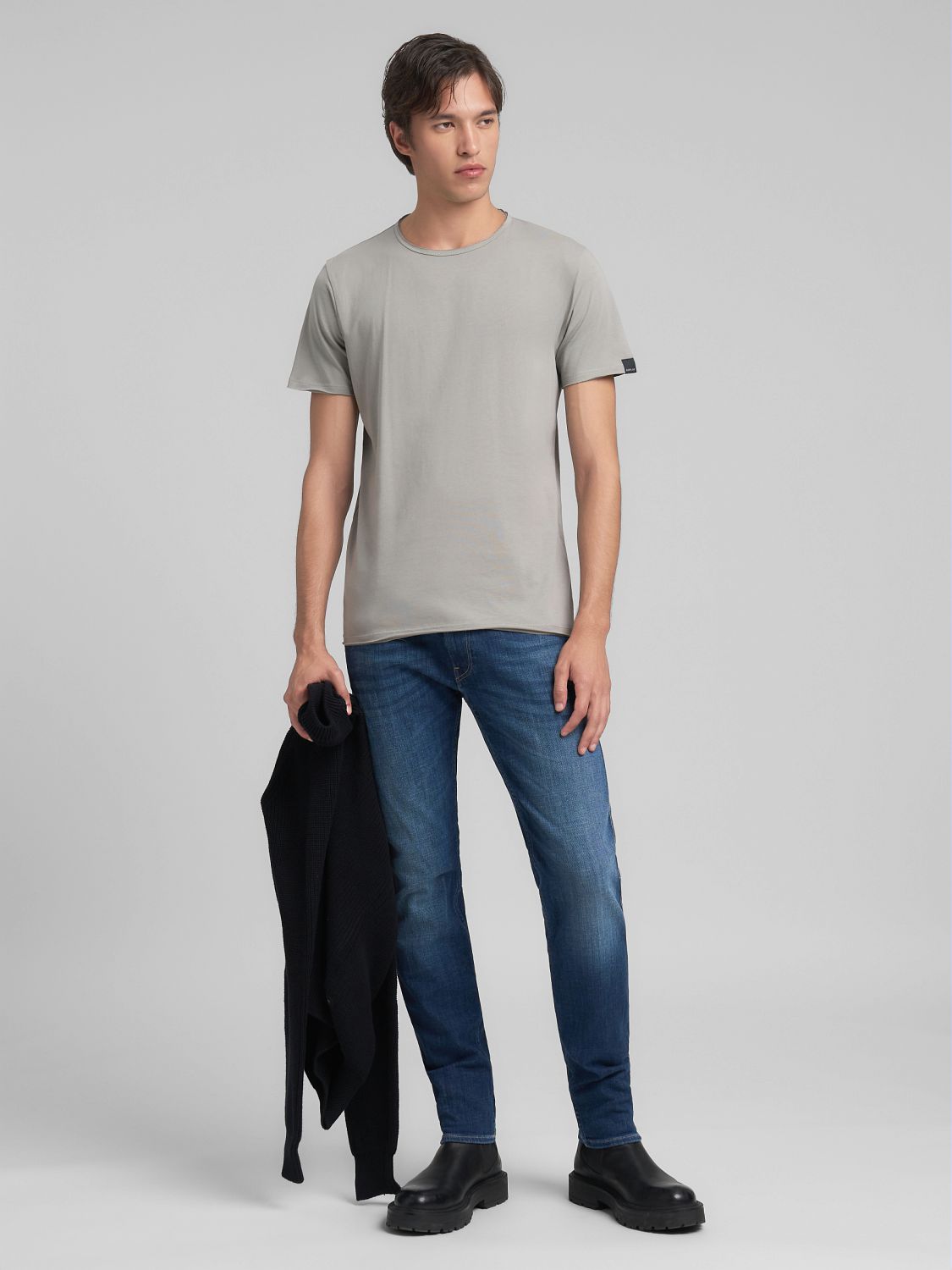 RPM56WR8G_RPGRY589_4_1761535943000