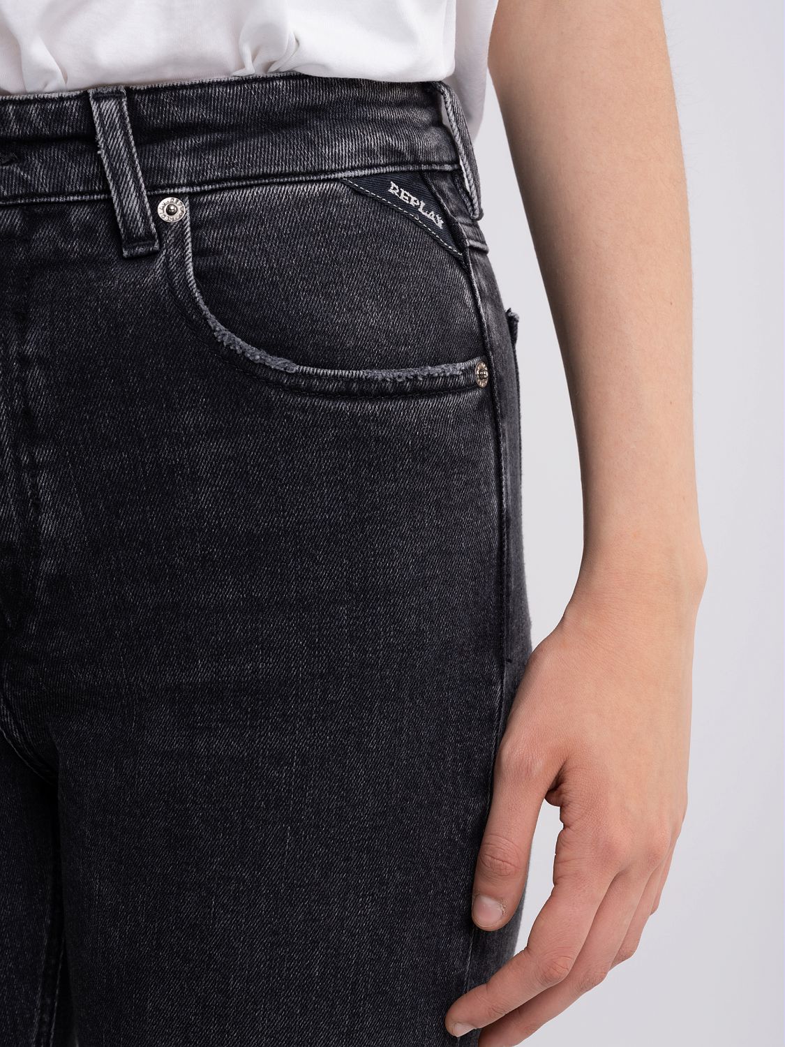Sharljn Slim Flare Jeans