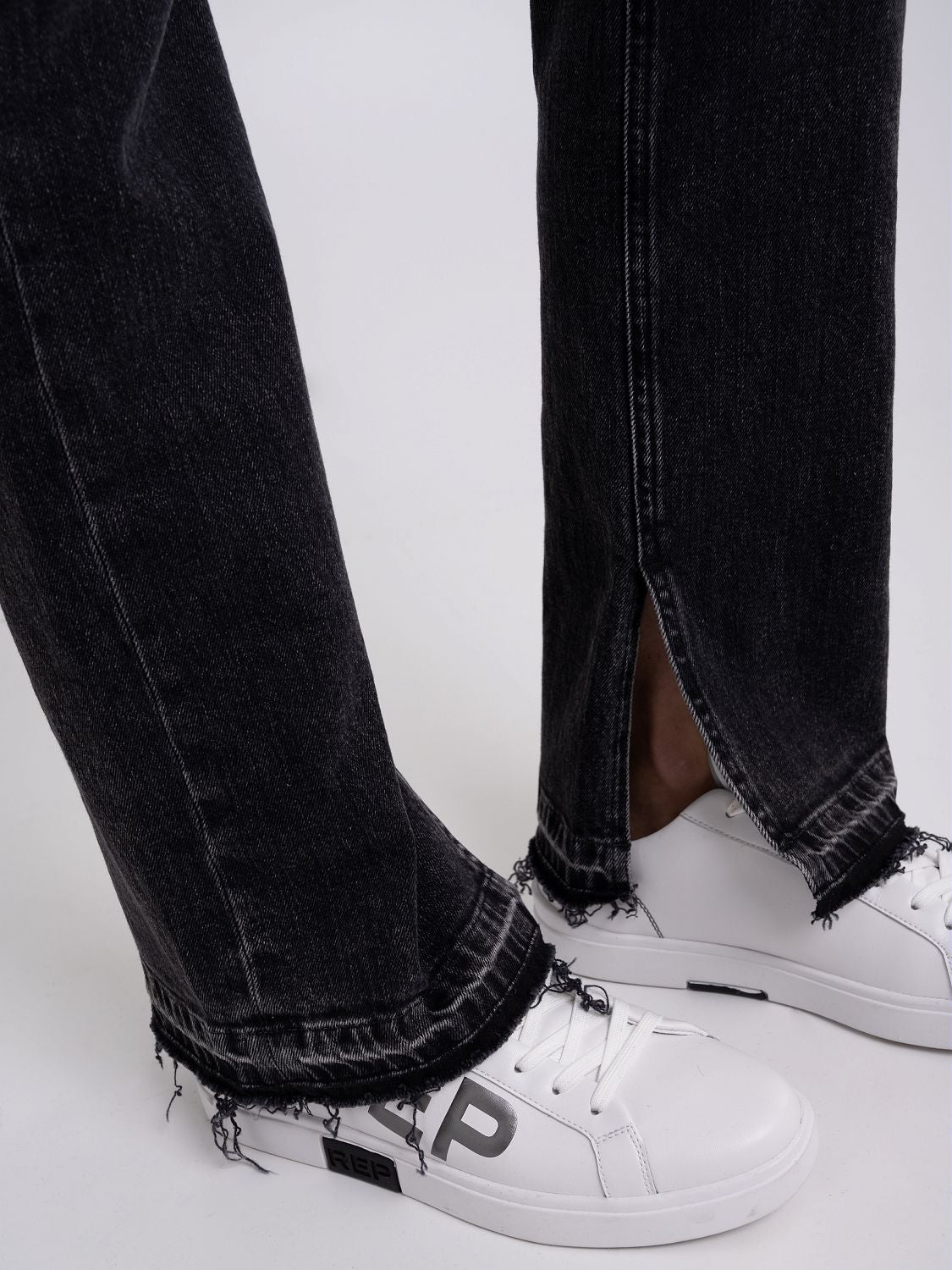 Sharljn Slim Flare Jeans